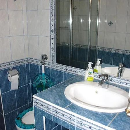 Casa de hóspedes River 3*