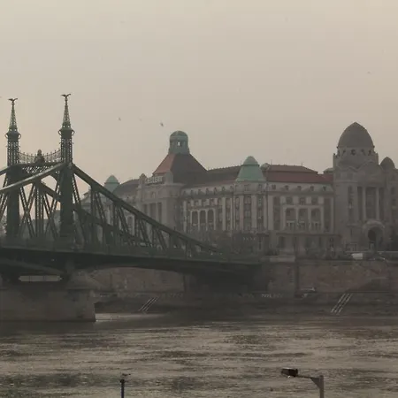 River Casa de hóspedes Budapeste